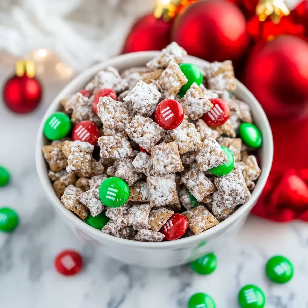 Reindeer Chow {Muddy Buddies} Recipe